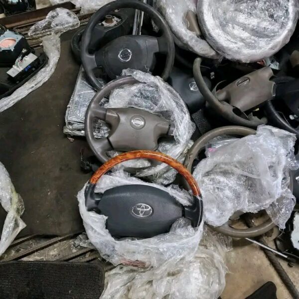 Steering wheels all cars