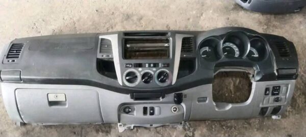 Toyota Vigo Dashboard