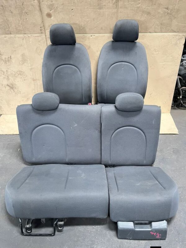 Toyota passo seats