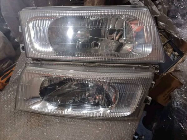 Nyoka/Carina headlights