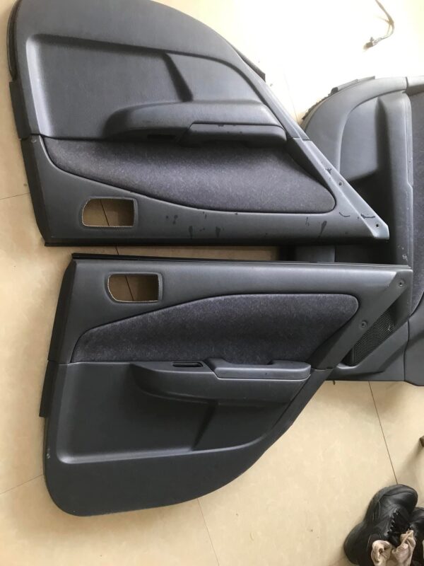 Toyota Carina/nyoka door covers