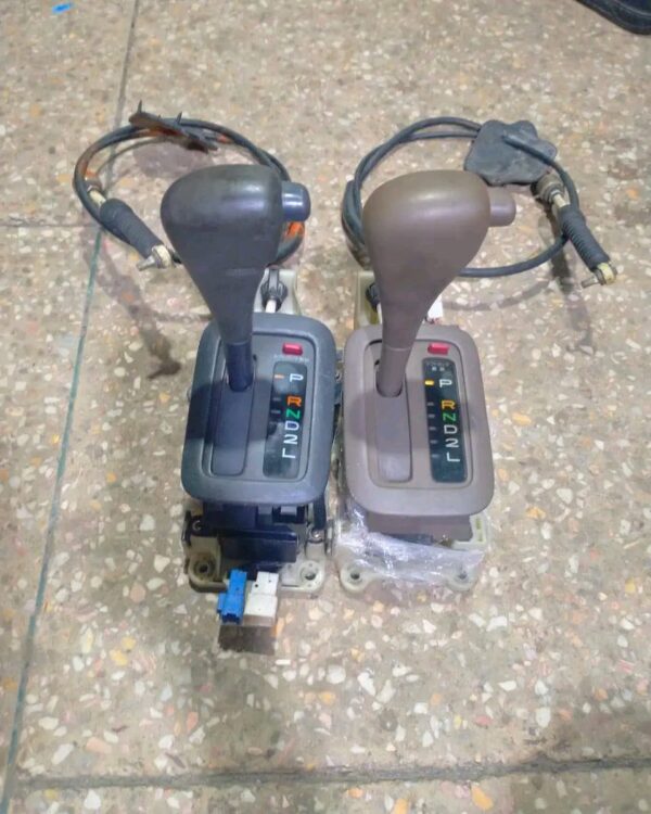 Toyota Corolla automatic gear lever shifter/selector